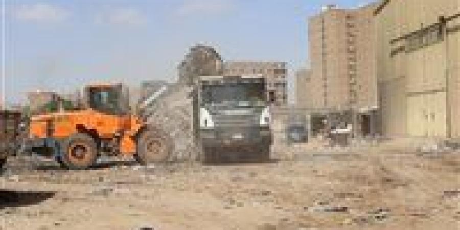 محافظة الجيزة ترفع 3 آلاف طن قمامة من الإخلاص بالطالبية - الكويت الاخباري