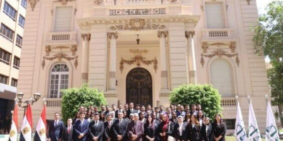 وفد طلاب كلية القانون بالأكاديمية العربية للعلوم يزور مجلس الدولة - الكويت الاخباري