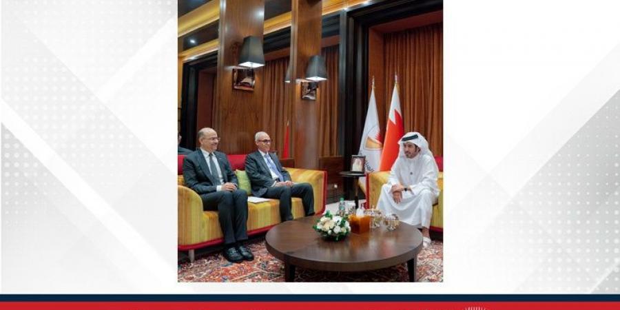 خالد بن حمد يستقبل رئيس مجلس إدارة الهيئة العامة للتأمين الاجتماعي - الكويت الاخباري