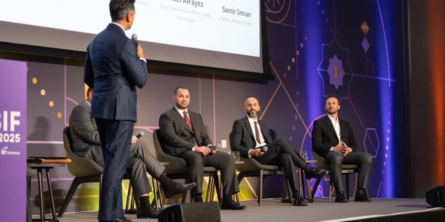 أمير توفيق يشارك في مؤتمر الاستثمار الرياضي بلندن- صور - الكويت الاخباري