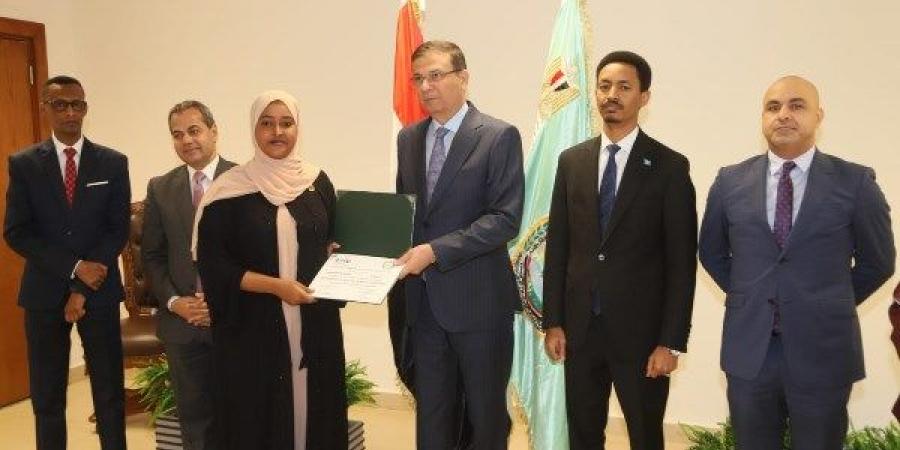 وزير الزراعة يشهد حفل تخرج متدربين صوماليين ضمن برنامج إدارة التربة - الكويت الاخباري