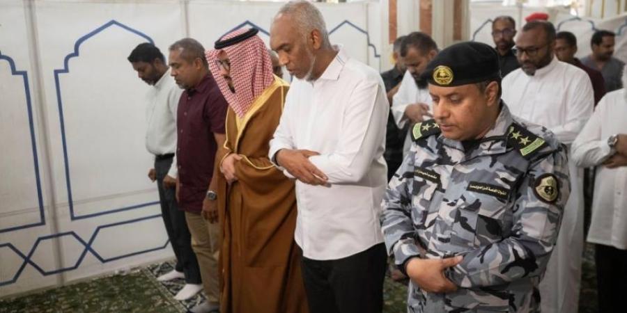 رئيس المالديف يزور المسجد النبوي - الكويت الاخباري