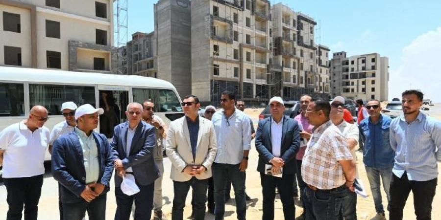 وزير الإسكان يتفقد إنشاء كوبري C3  وسكن لكل المصريين بالعلمين الجديدة - الكويت الاخباري