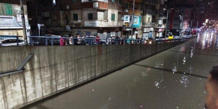 ماذا يحدث في الإسكندرية الآن؟.. إعصار وبرق ورعد وسقوط ثلوج مفاجئ | صور - الكويت الاخباري