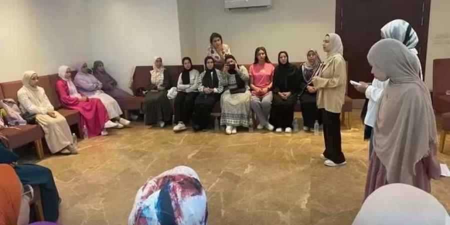 في محافظة سوهاج.. برنامج ”نورة” يدمج الفتيات من ذوي الإعاقة ضمن فعالياته التدريبية - الكويت الاخباري