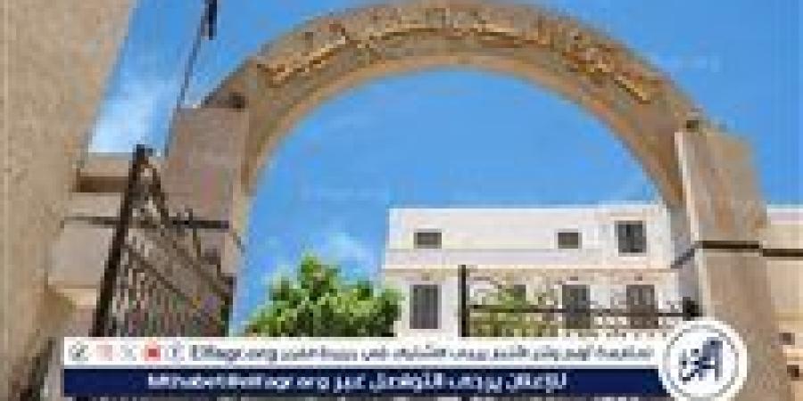 خصم 3 أيام من مراقبين لضبط موبايل مع طالب إعدادية بأسيوط - الكويت الاخباري