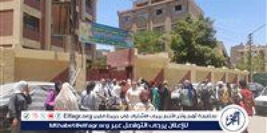 بدء توافد طلاب وطالبات الشهادة الإعدادية لأداء امتحانى الجبر والإحصاء والتربية الفنية فى أسيوط - الكويت الاخباري