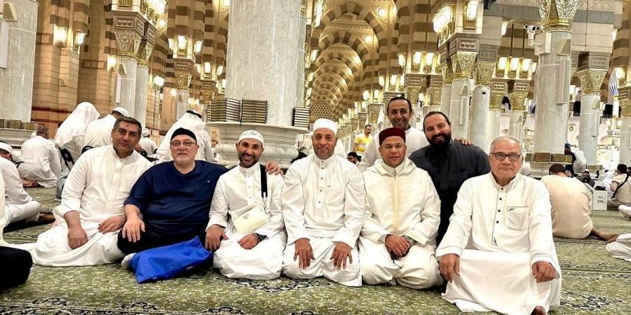 استعدادا للحج.. أحمد سعد رفقة خالد الجندي وسعد الدين الهلالي - الكويت الاخباري