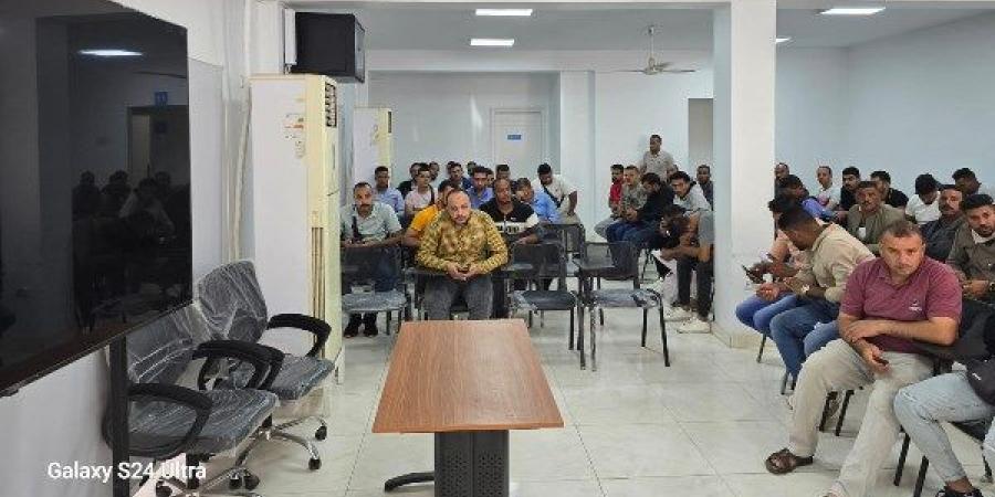 بدء اختبارات المتقدمين لشغل فرص عمل بالأردن في مجال صناعة الزجاج - الكويت الاخباري