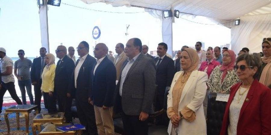 القومي لعلوم البحار والمصايد يطلق مُبادرة شواطئ بلا مخلفات بلاستيكية - الكويت الاخباري