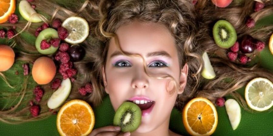 أطعمة طبيعية لتعزيز الكولاجين لبشرة صحية وشابة - الكويت الاخباري