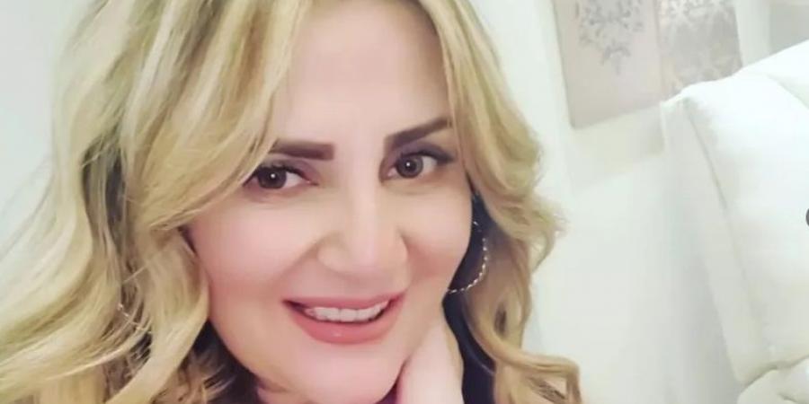 رانيا محمود ياسين تستعيد ذكريات مسرحية قريب وغريب - الكويت الاخباري