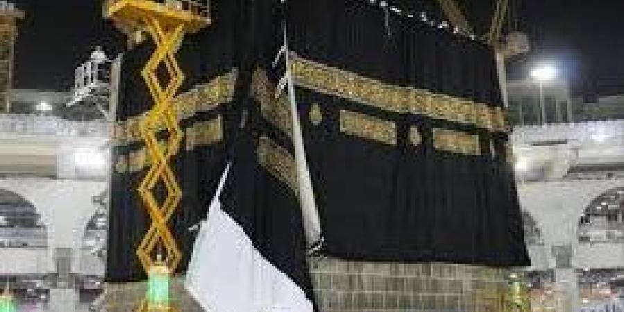 كسوة الكعبة.. أسرار لا تعرفها عنها ولماذا تصنع من اللون الأسود؟ - الكويت الاخباري