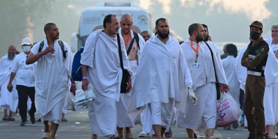 ضيوف الرحمن يتوافدون إلى صعيد عرفات لأداء ركن الحج الأعظم - الكويت الاخباري