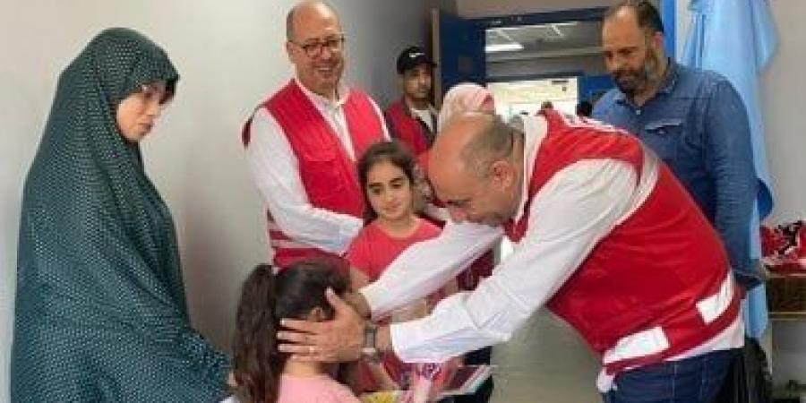 الهلال الأحمر المصرى يقدم دعماً عينياً للأسر الفلسطينية بمستشفيات المنوفية - الكويت الاخباري