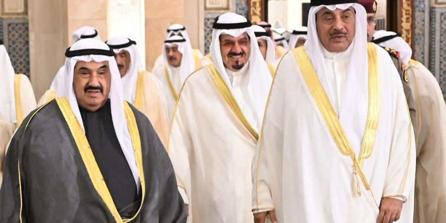 سمو ولي العهد يؤدي صلاة عيد الأضحى المبارك في المسجد الكبير - الكويت الاخباري