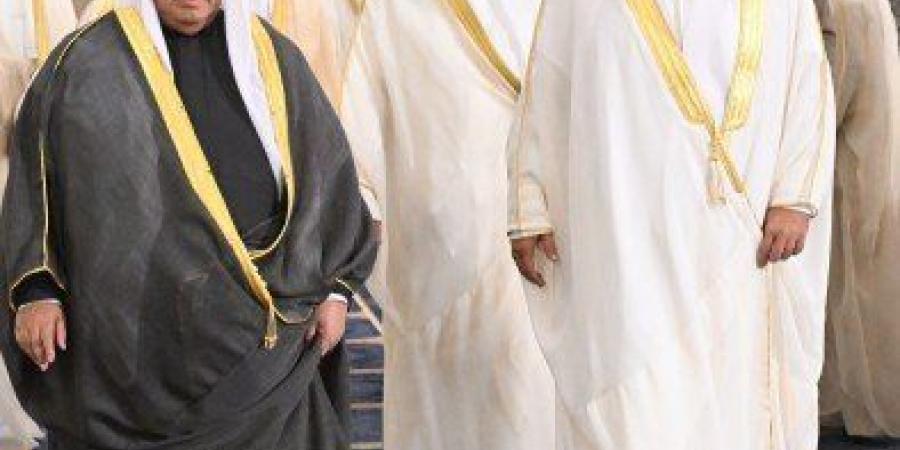 ولي عهد الكويت يؤدي صلاة عيد الأضحى المبارك في مسجد الدولة الكبير - الكويت الاخباري