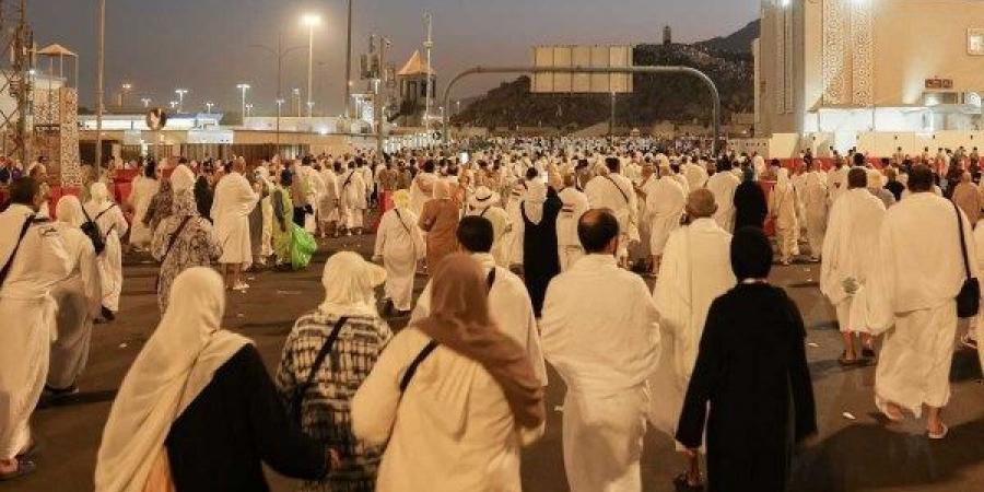 الحجاج يتوافدون إلى منى لإتمام المناسك بعد الوقوف بعرفة - الكويت الاخباري