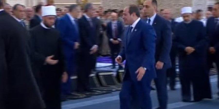 الرئيس السيسي يغادر مسجد مصر بالعاصمة الإدارية بعد أداء صلاة عيد الأضحى - الكويت الاخباري