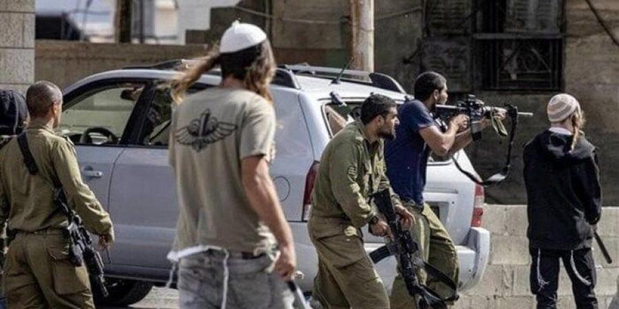 مستوطنون يقتحمون منطقة غرب رام الله في الضفة الغربية - الكويت الاخباري
