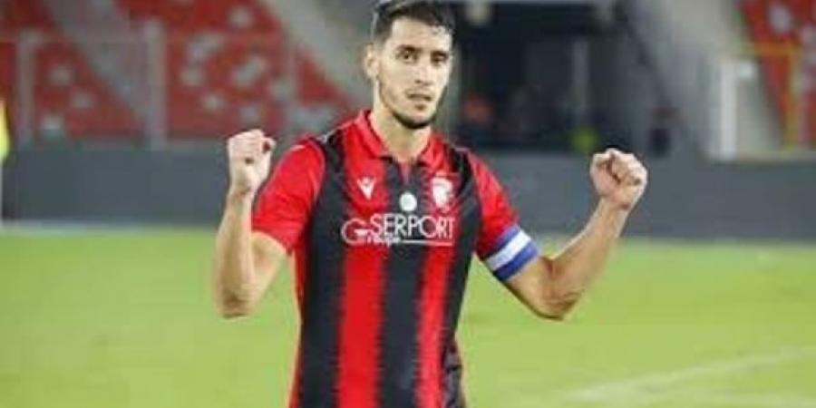 نجم الجزائر يطير من الأهلي والزمالك إلى الخليج ناديه يكشف - الكويت الاخباري