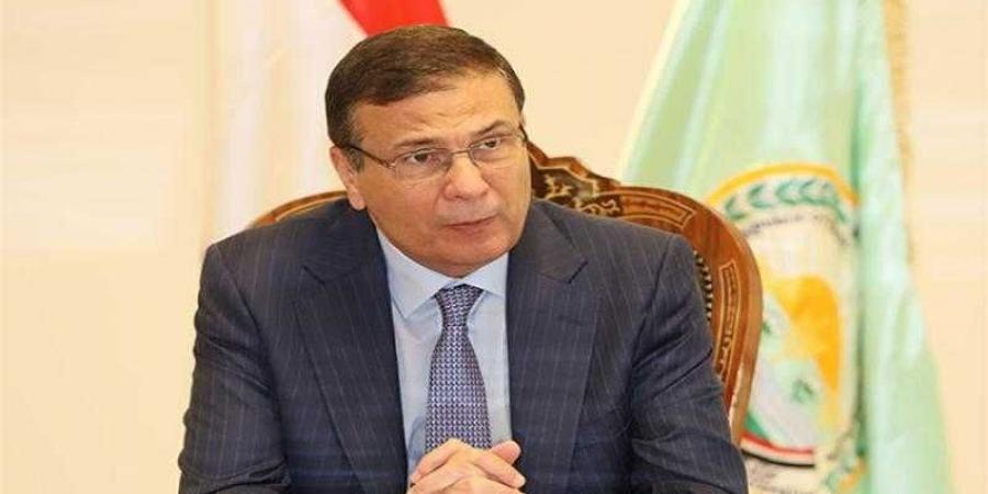 وزير الزراعة يطمئن على حالة مسئول حماية الأراضي بسوهاج بعد الاعتداء عليه خلال حملة إزالة تعديات - الكويت الاخباري