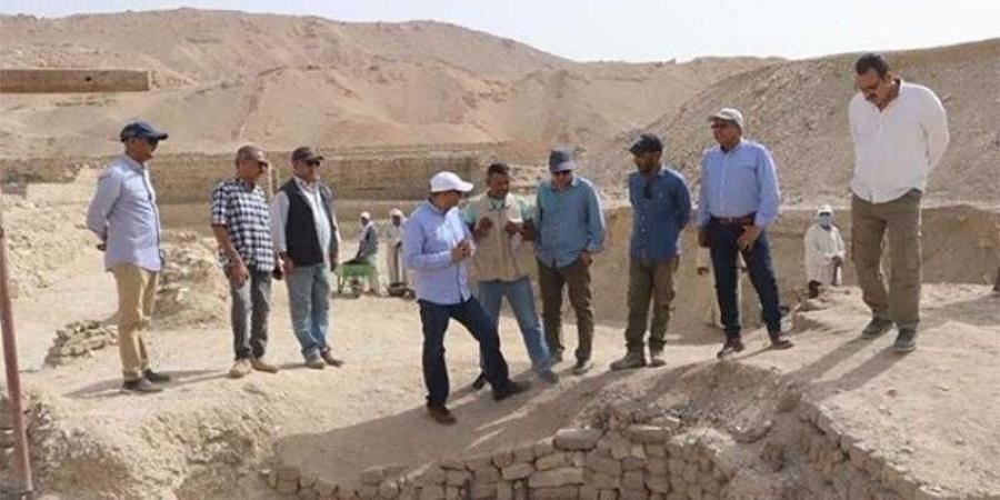 الأمين العام للمجلس الأعلى للآثار يتفقد ”المقاصير الجنوبية” بمعبد الأخ منو وأعمال الحفائر الأثرية - الكويت الاخباري