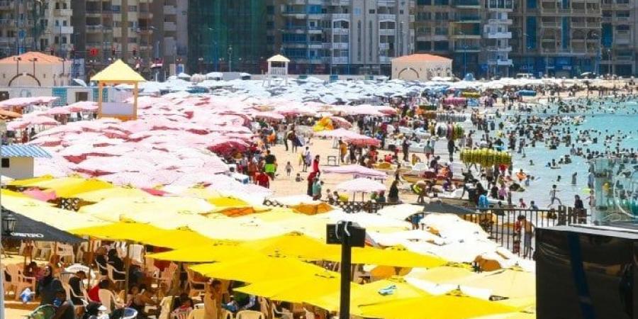 إقبال كثيف على الإسكندرية خلال عيد الأضحى وسط استعدادات مكثفة لاستقبال الزائرين - الكويت الاخباري