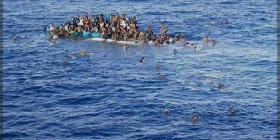 أهالي ضحايا الهجرة غير الشرعية يتسلمون جثث ذويهم من مستشفى مطروح - الكويت الاخباري