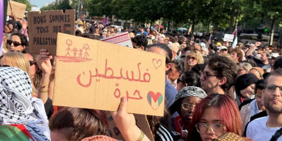 مظاهرات في فرنسا تطالب بالإفراج عن نشطاء سفينة مادلين - الكويت الاخباري