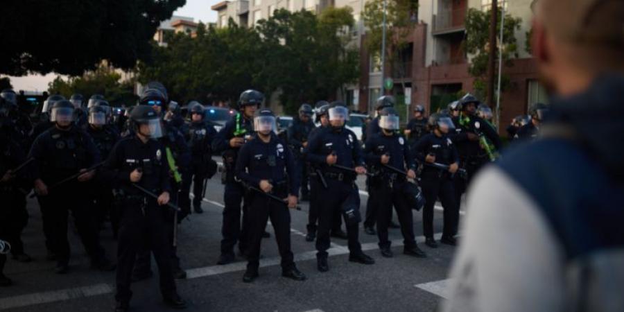 ترامب يهدد بتفعيل قانون التمرد وكاليفورنيا ترفع 25 دعوى ضده - الكويت الاخباري
