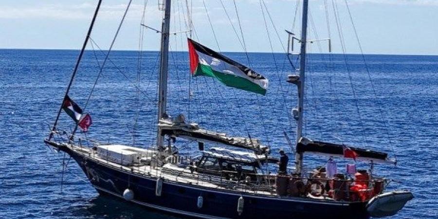 السفينة مادلين.. بدء عملية ترحيل الناشطة غريتا  إلى باريس - الكويت الاخباري