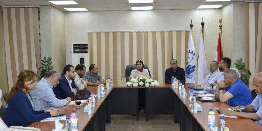 جهاز السويس الجديدة يناقش مقترحات مستثمري الحي الصناعي لتعزيز التعاون - الكويت الاخباري