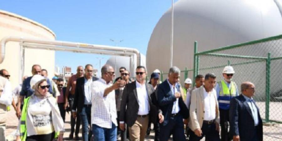 وزير الإسكان يتفقد محطة التنقية الشرقية لمعالجة الصرف الصحي بالإسكندرية - الكويت الاخباري