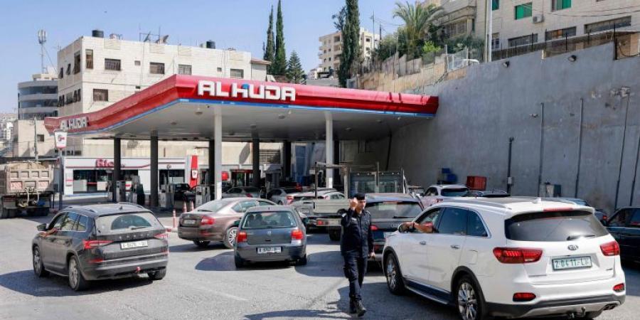 مع قصفها لإيران.. إسرائيل تحوّل حركة الفلسطينيين إلى معاناة يومية - الكويت الاخباري