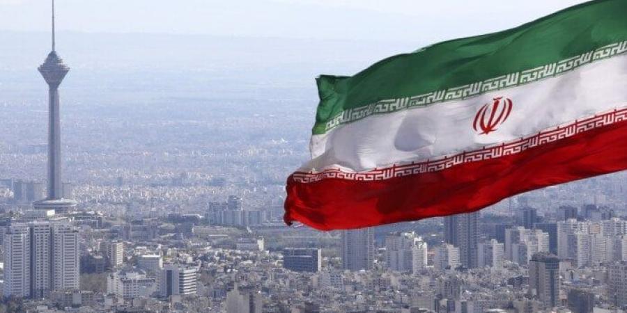 إيران تفعل أنظمة الدفاع الجوي في طهران إثر الهجمات الإسرائيلية - الكويت الاخباري
