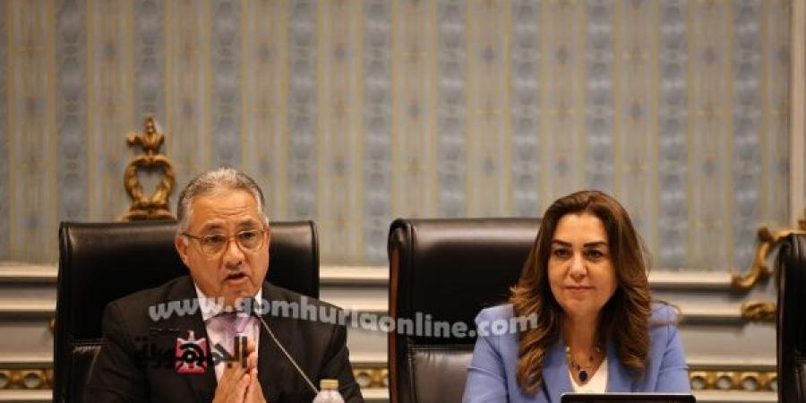وزيرة التنمية المحلية أمام مجلس النواب: رفع 7.1 مليون طن تراكمات تاريخية #الجمهورية_أون_لاين, #جريدة_الجمهورية, #قانون_إدارة_المخلفات, #رسوم_النظافة, #وزارة_التنمية_المحلية, #لجنة_الإدارة_المحلية, #المدافن_الصحية, #مصانع_التدوير, - الكويت الاخباري