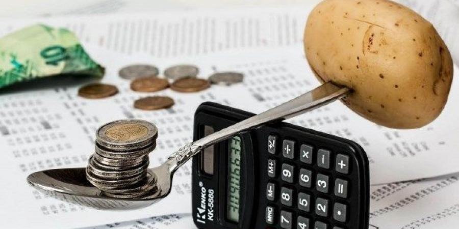 بسبب الأحداث الجارية.. الوزراء: توقعات بارتفاع التضخم العالمي بنحو 0.4% سنويًا - الكويت الاخباري