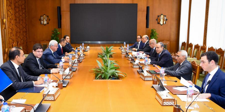 وزير الخارجية والهجرة يستقبل وزير التعليم العالى والبحث العلمى - الكويت الاخباري