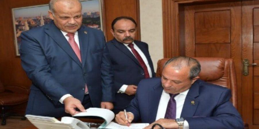 محافظ بورسعيد يعتمد نتيجة الشهادة الإعدادية بنسبة نجاح 85% - الكويت الاخباري