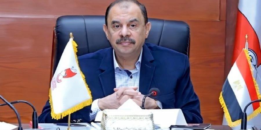 محافظ سوهاج يتابع تطبيق المواعيد الصيفية لغلق وفتح المحلات التجارية وترشيد استهلاك الكهرباء - الكويت الاخباري