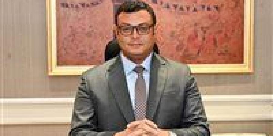 وزير الإسكان يتابع مشروعات المرافق والطرق ومشروع "ديارنا" السكني بمدينة العاشر من رمضان - الكويت الاخباري