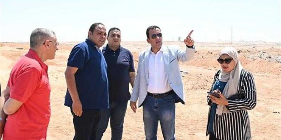 وزير الإسكان يتابع مشروعات المرافق والطرق ومشروع ”ديارنا” السكني بمدينة العاشر من رمضان - الكويت الاخباري