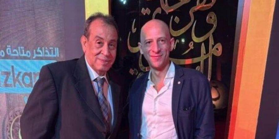 «حبيبي ونور عيني».. صلاح الشرنوبي يرثي نجله بهذه الكلمات - الكويت الاخباري