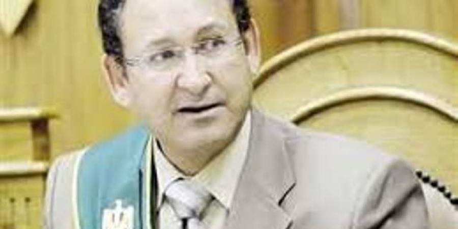 فيديو حكم قضائى قبل ٣٠ يونيو أثناء حكم الاخوان بمنع أخونة الجامعات - الكويت الاخباري