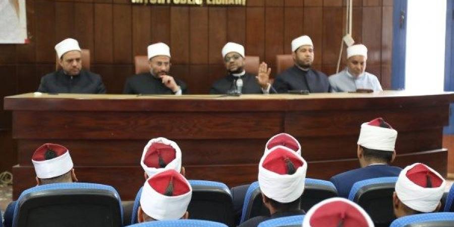 أمين البحوث الإسلامية يعقد اجتماعًا مع وعَّاظ المنيا ويشدِّد على ضرورة تعزيز الحضور الميداني - الكويت الاخباري