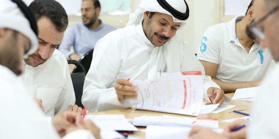 الطبطبائي يوجه بزيادة موظفي إسناد «الإجازات» إلى 20 - الكويت الاخباري