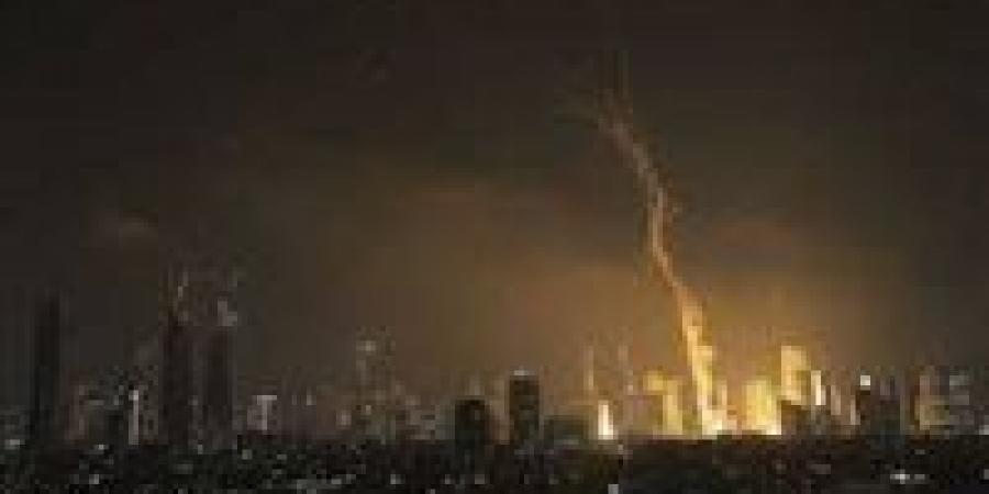 عاجل- صفارات الإنذار بلا فائدة.. صاروخ يمزق سوروكا ويصيب طاقمًا طبيًا "فيديو" - الكويت الاخباري