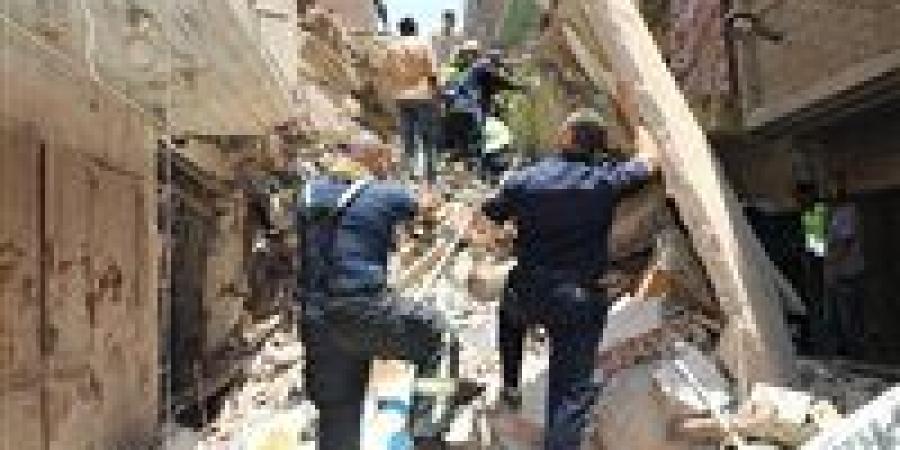 ضحايا وأنقاض.. ماذا حدث في انهيار عقارين بمنطقة حدائق القبة - الكويت الاخباري