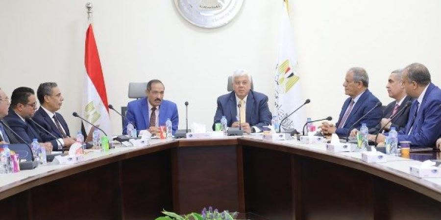 معايير واضحة لتعظيم المنافسة .. لأول مرة بدء أعمال اللجنة العليا لاختيار عمداء المعاهد العليا - الكويت الاخباري